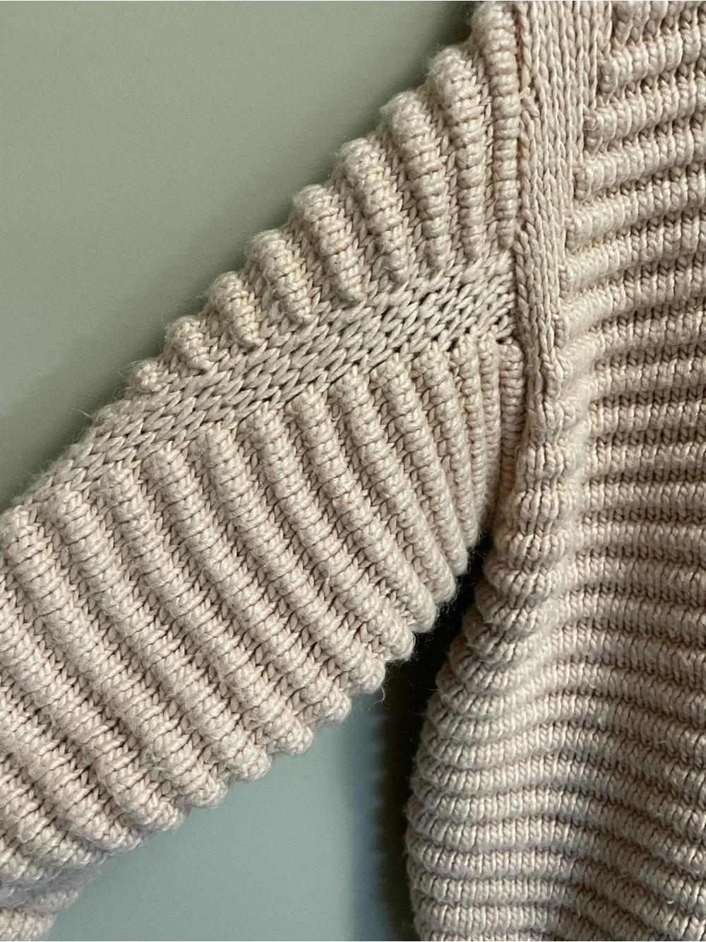 H&M Ribbed Mock Neck Chunky Knit Pink Sweater Women’s Small - Picture 3 of 7